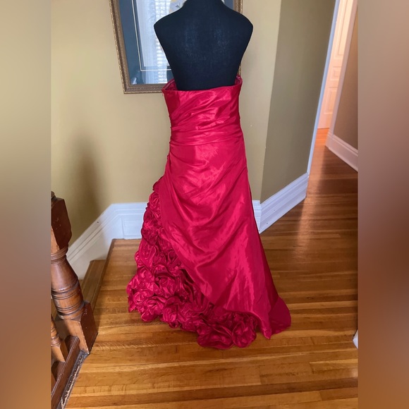 Ballgown size 12 - Picture 7 of 10